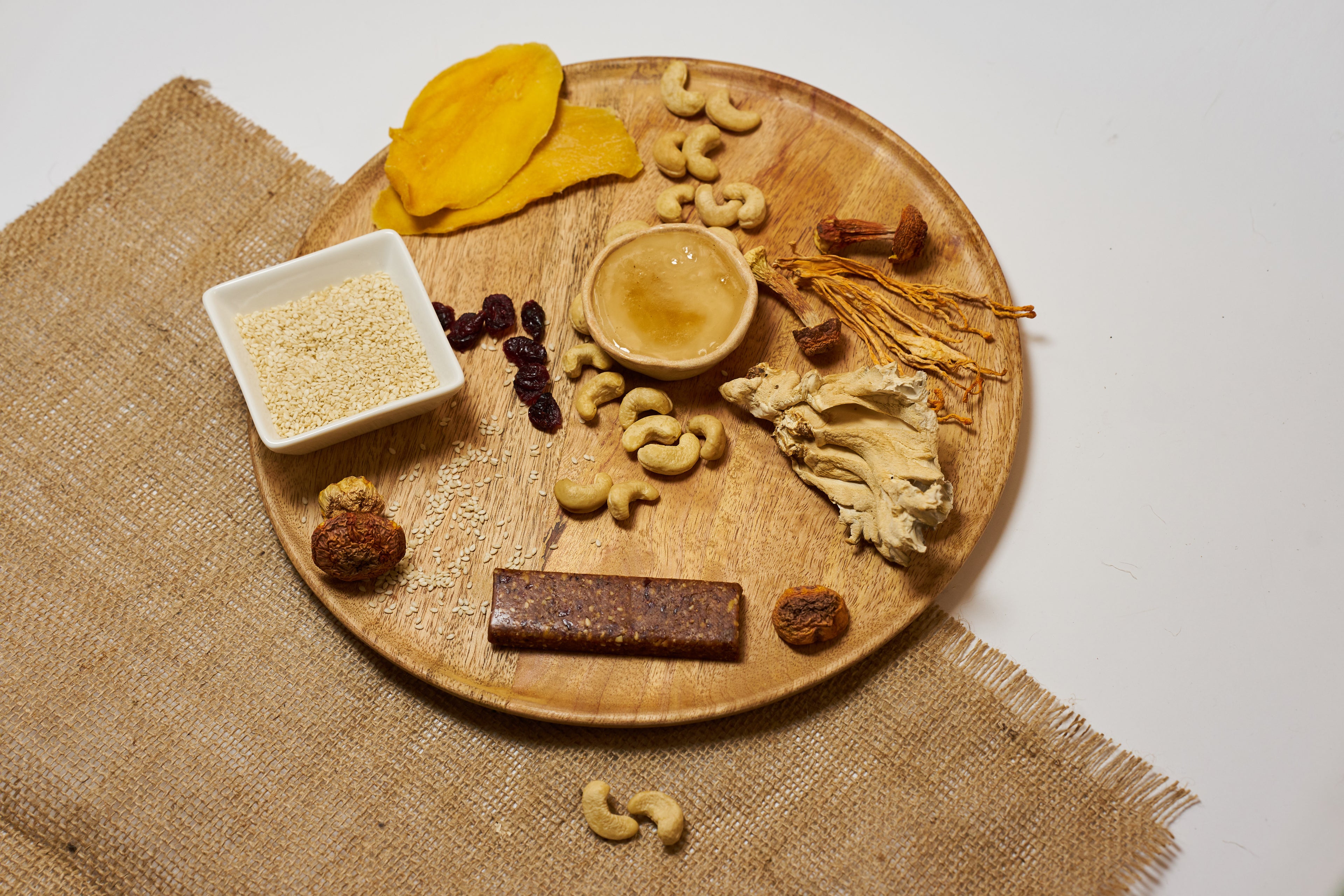 Батончик енергетичний із Агаріком, Кордицепсом та Майтаке