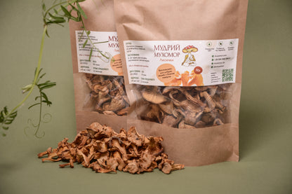 Цілі плодові тіла Лисички справжньої