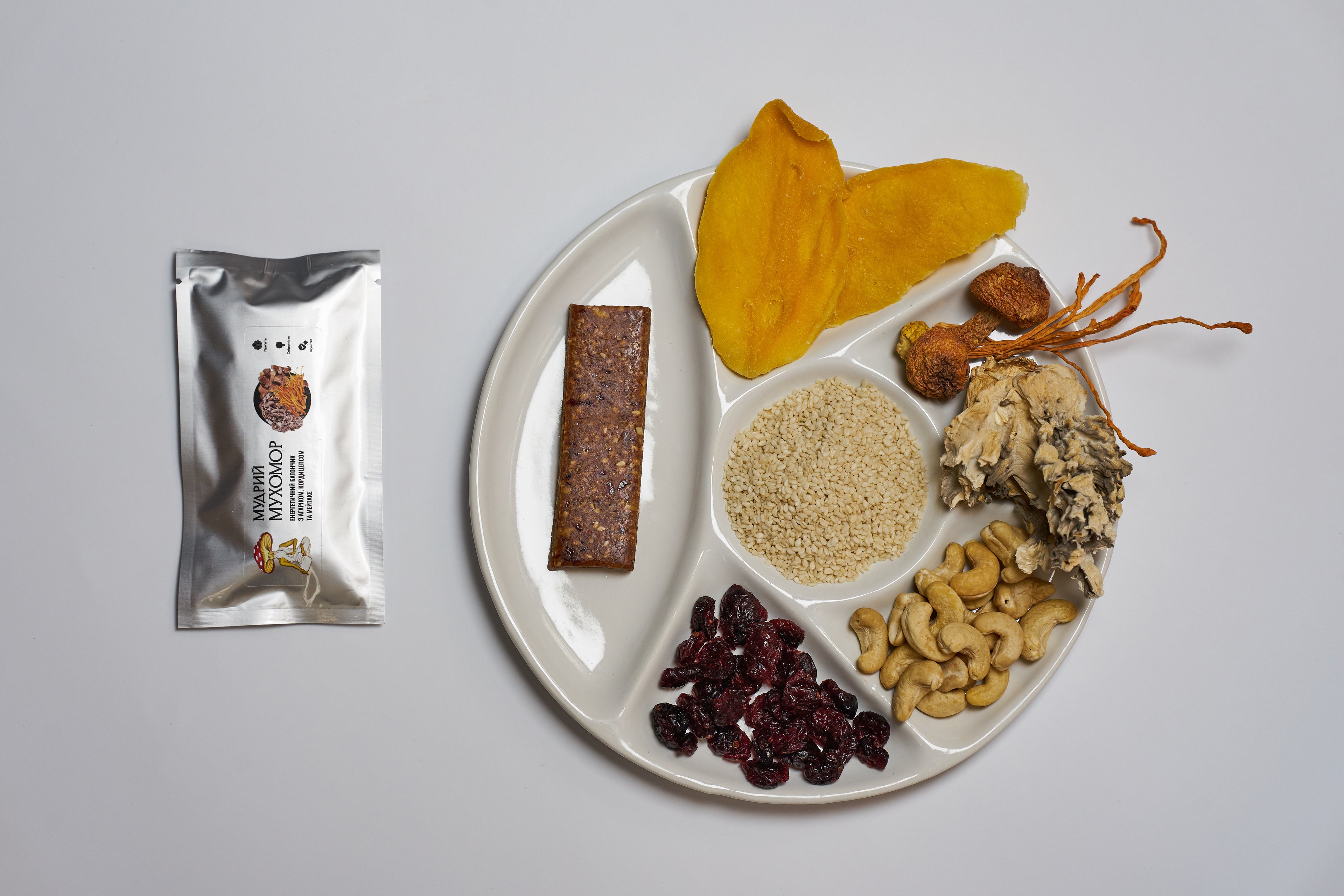 Батончик енергетичний із Агаріком, Кордицепсом та Майтаке